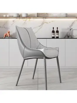 Италиански лесен луксозен стол за хранене, домакински прост модерен стол с облегалка, Дизайнерски кожен стол за ресторант в скандинавски стил, висок клас десктоп